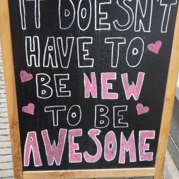 Meet your Posher - Picture 3 of 3